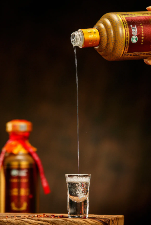 玫瑰花酒的功效与作用 男人喝玫瑰花酒的功效与作用