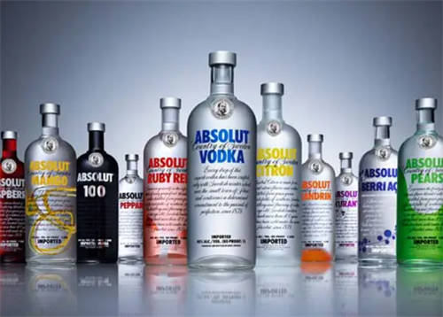 伏特加属于什么酒系列-伏特加是什么型白酒